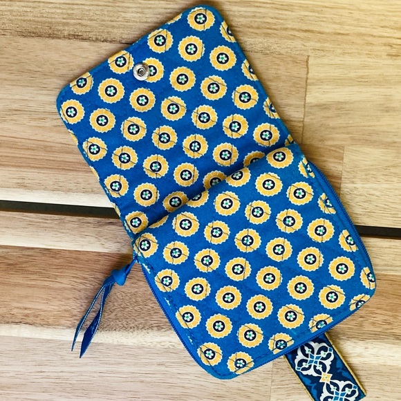 Vera Bradley Riviera Blue Wallet - Picture 3 of 9